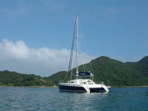 Catamaran Broadblue 435