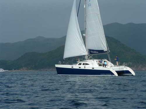 Catamaran Broadblue 435